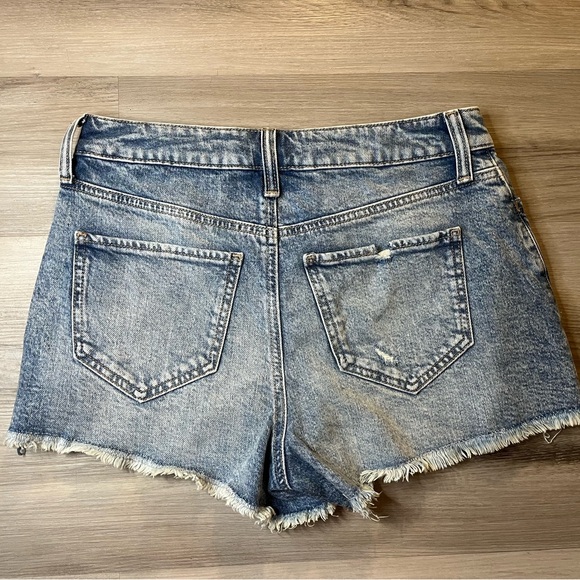 SO Distressed Women Jean Shorts - Picture 2 of 4